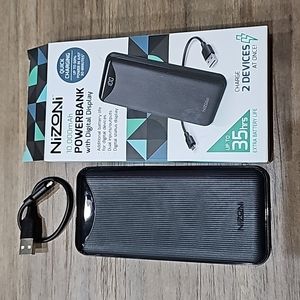 Nizoni Powerbank with Digital Display